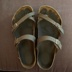 BIRKENSTOCKS !!